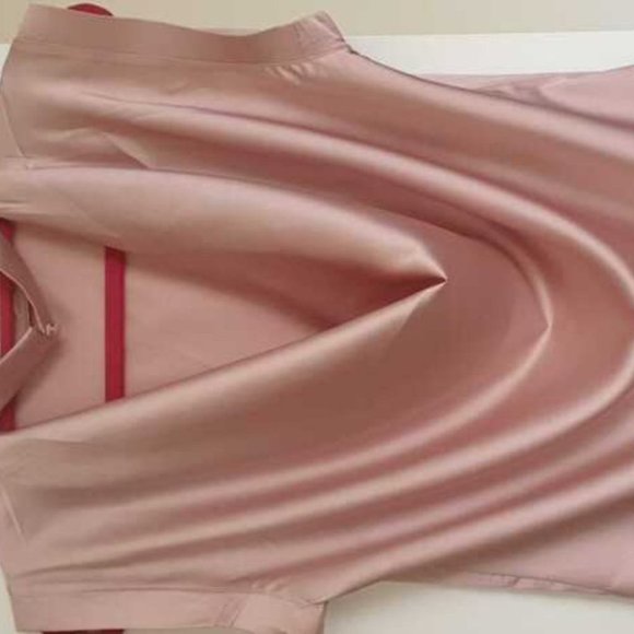 Chic Draped Back Button Detail Satin Top - Picture 6 of 8